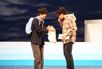 絶対青春合唱コメディ『SING!!!』－空の青と海の青と僕らの学校－」より。