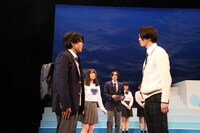 絶対青春合唱コメディ『SING!!!』－空の青と海の青と僕らの学校－」より。