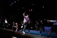 絶対青春合唱コメディ『SING!!!』－空の青と海の青と僕らの学校－」より。