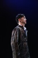 絶対青春合唱コメディ『SING!!!』－空の青と海の青と僕らの学校－」より。