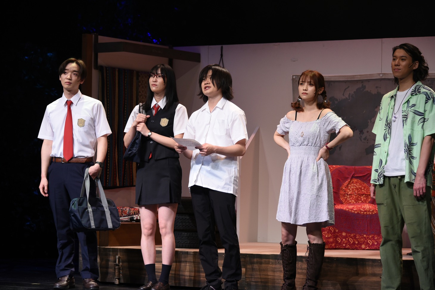 舞台「あの日見た花の名前を僕達はまだ知らない。」より。