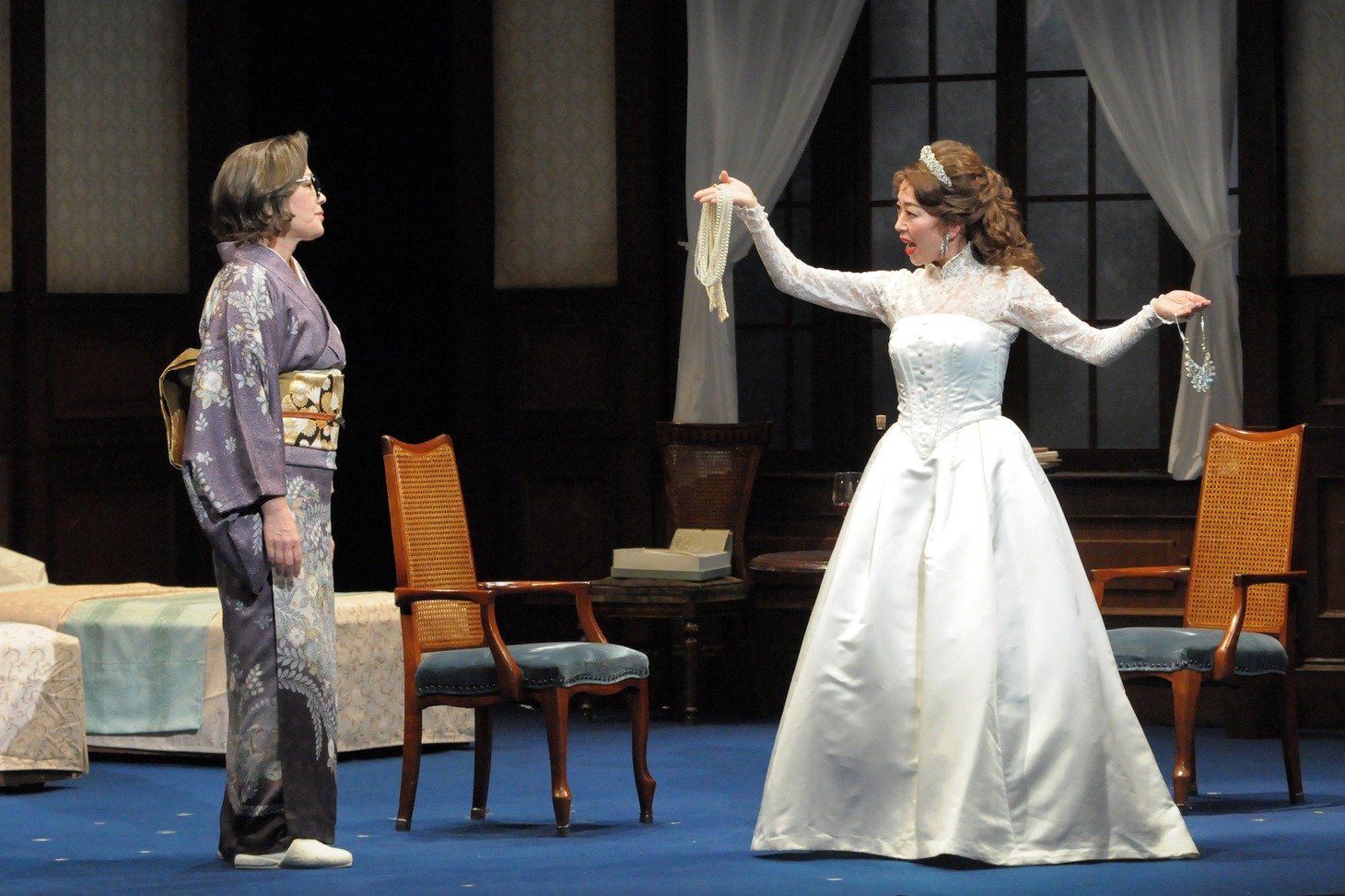 劇団青年座「横濱短篇ホテル」より。（撮影：坂本正郁）