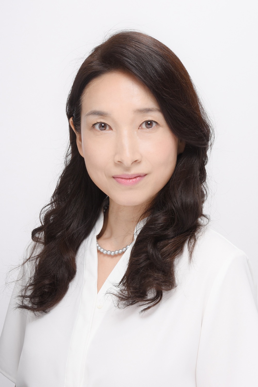 森川友子役の服部幸子