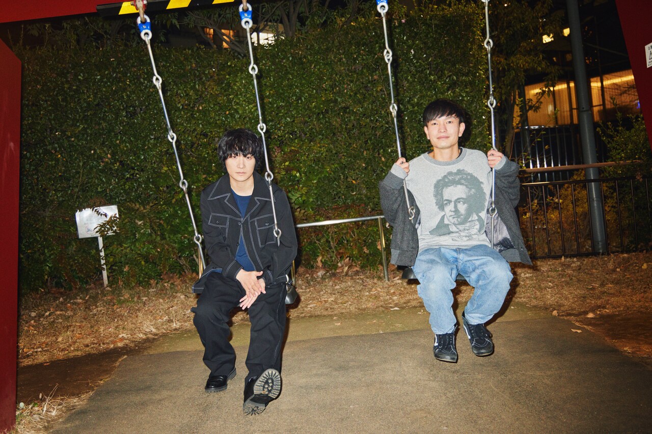 「鶴かもしれない」対談企画第5弾、小沢道成が石崎ひゅーいと語り合う