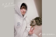 太田夢莉は“だぼっと”パーカで落ち着く