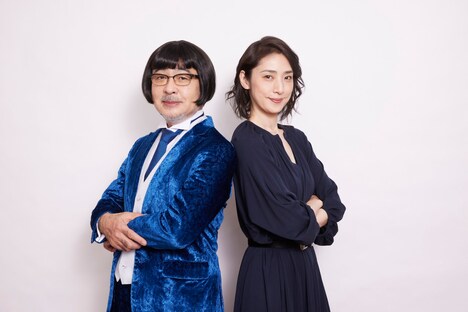 左から松尾スズキ、天海祐希。