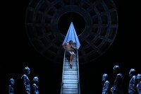 「カリギュラ」より。