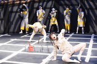 「ふたりの女」より。（Photo by Hirao Masashi）