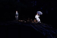 「ふたりの女」より。（Photo by Y.Inokuma）