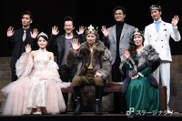 「冬のライオン」フォトセッションより。