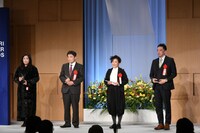 スタッフ賞を受賞した面々。