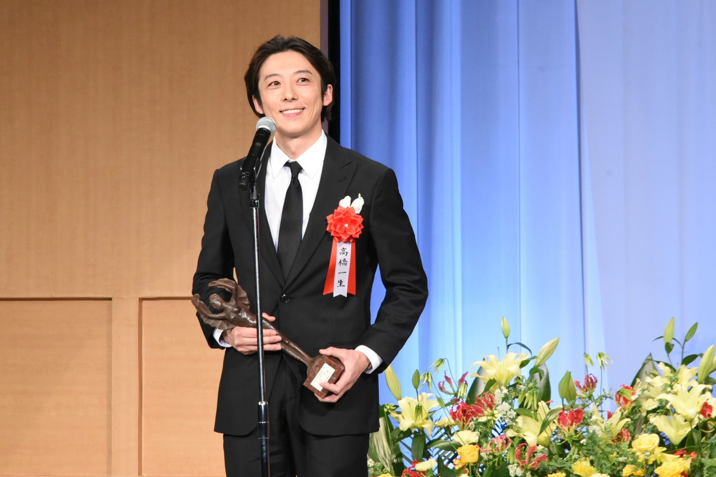 高橋一生