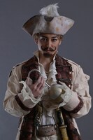 川原一馬扮するジェイムズ・フック。