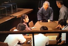 劇艶おとな団「9人の迷える沖縄人」過去公演より。