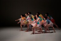 「境界」より、「Endless Opening」の様子。（撮影：篠山紀信）