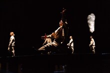 サファリ・P 第8回公演「透き間」より。（撮影：松本成弘）