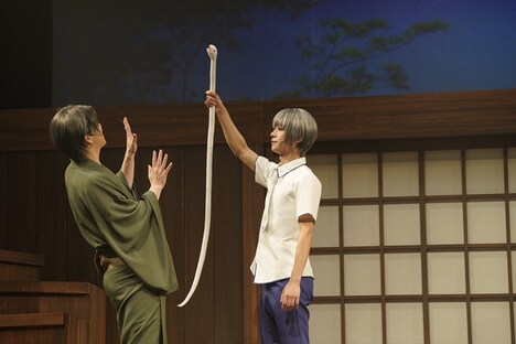 舞台「フルーツバスケット」より。