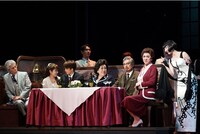 ミュージカル「ラ・カージュ・オ・フォール」より。