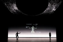 ピチェ・クランチェン・ダンスカンパニー「No. 60」より。(c)Hideto Maezawa