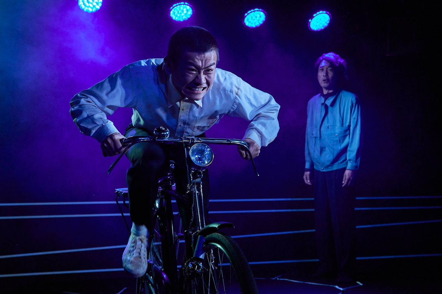 オフィスコットーネプロデュース 大竹野正典没後10年記念公演 第5弾「サヨナフ―ピストル連続射殺魔ノリオの青春」より。（撮影：山口真由子）