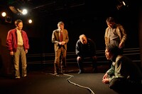 オフィスコットーネプロデュース 大竹野正典没後10年記念公演 第5弾「サヨナフ―ピストル連続射殺魔ノリオの青春」より。（撮影：山口真由子）