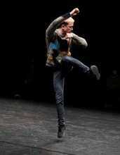 ダニエル・リネハン「BODY OF WORK」より。(c)大洞博靖