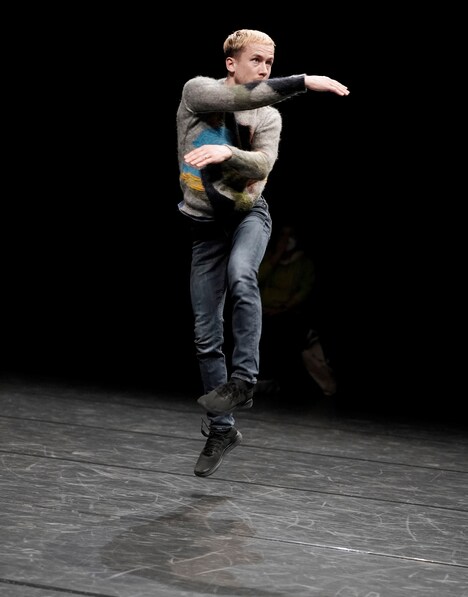 ダニエル・リネハン「BODY OF WORK」より。(c)大洞博靖