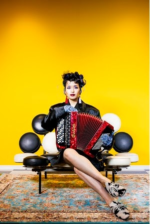 koharu_art2203.jpg?impolicy=lt