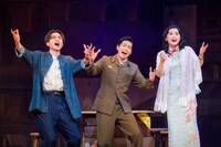 cube 25th presents 音楽劇「夜来香ラプソディ」より。（撮影：桜井隆幸）