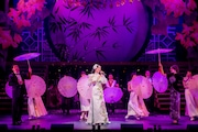 cube 25th presents 音楽劇「夜来香ラプソディ」より。(撮影:桜井隆幸)