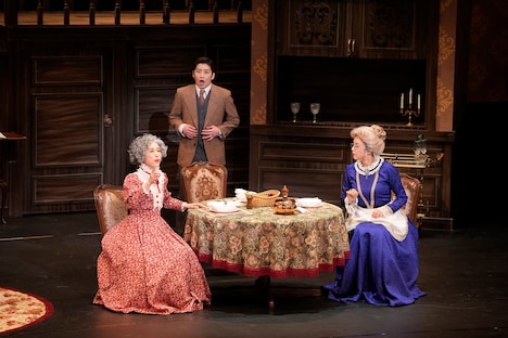 「毒薬と老嬢」より。