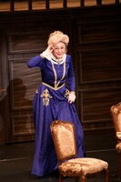 「毒薬と老嬢」より。