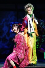 2022年劇団☆新感線42周年興行・春公演 いのうえ歌舞伎「神州無頼街」より。（撮影：田中亜紀）