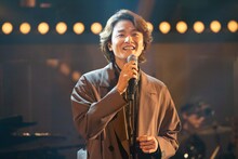 WOWOWプライム「WOWOWオリジナルミュージカルコメディ 福田雄一、井上芳雄『グリーン＆ブラックス』」#60より。