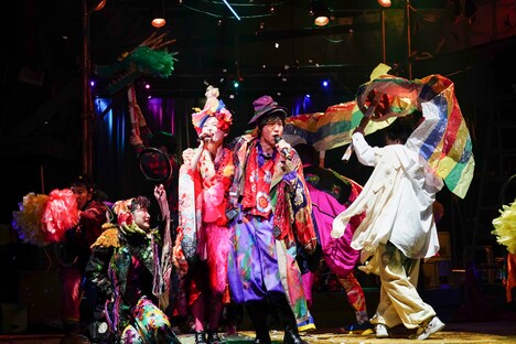 悪い芝居 vol.28「愛しのボカン」より。（撮影：田中亜紀）