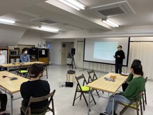 「松井周の標本室 標本空間 vol.2『遊び場的ワークショップ』」より。