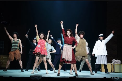 ミュージカル「ブラッド・ブラザーズ」より。（撮影：岩田えり）