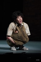 ミュージカル「ブラッド・ブラザーズ」より。（撮影：岩田えり）