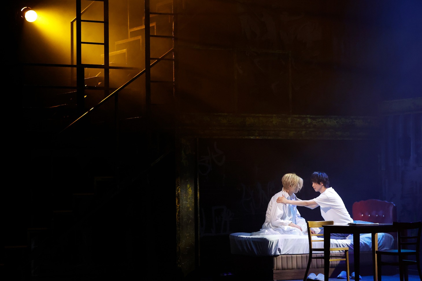 「『BANANA FISH』The Stage -前編-」より。(c)吉田秋生・小学館／「BANANA FISH」The Stage製作委員会