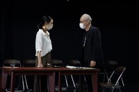 エーシーオー沖縄 沖縄本土復帰50年企画「密航者～波濤をこえて～」リハーサルより。（撮影：普久原朝日）