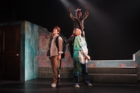 ミュージカル「あなたの初恋探します」より。（撮影：岩田えり）