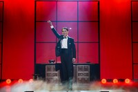 「つかこうへい十三回忌特別公演『新・熱海殺人事件』ラストスプリング」より。