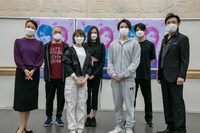 ミュージカル「FLOWER DRUM SONG」稽古場取材会の様子。(c)エイベックス・エンタテインメント