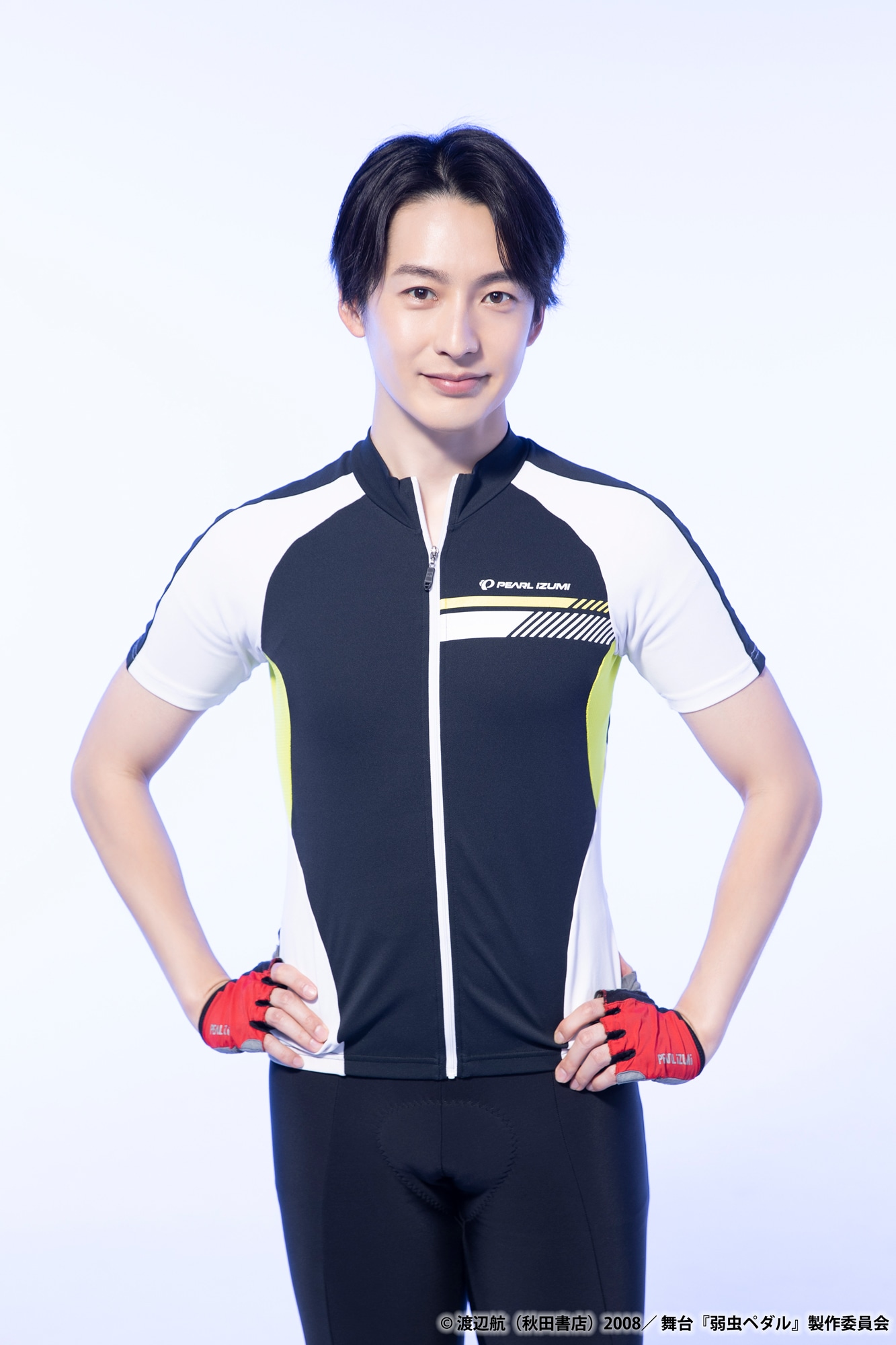 伊藤玄紀扮するパズルライダー監督。
