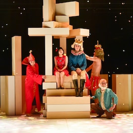 3度目の「気づかいルーシー」オリジナルキャストに加え、大鶴佐助が出演