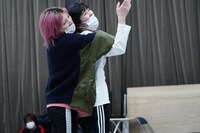 ミュージカル「弥生、三月 -君を愛した30年-」稽古の様子。