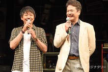 左から大森南朋、田中哲司。