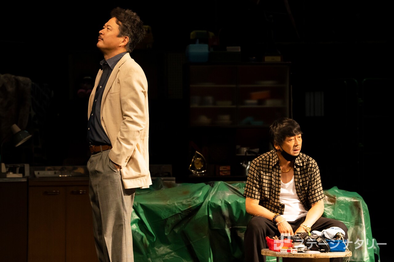 赤堀雅秋がコロナ禍の“鬱積した空気感”描く、大森南朋ら出演「ケダモノ」開幕