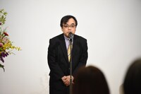 三鷹市スポーツと文化財団の森元隆樹演劇企画員。