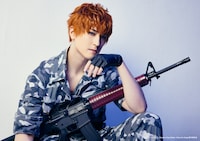 バーンズ勇気扮する毒島メイソン理鶯。